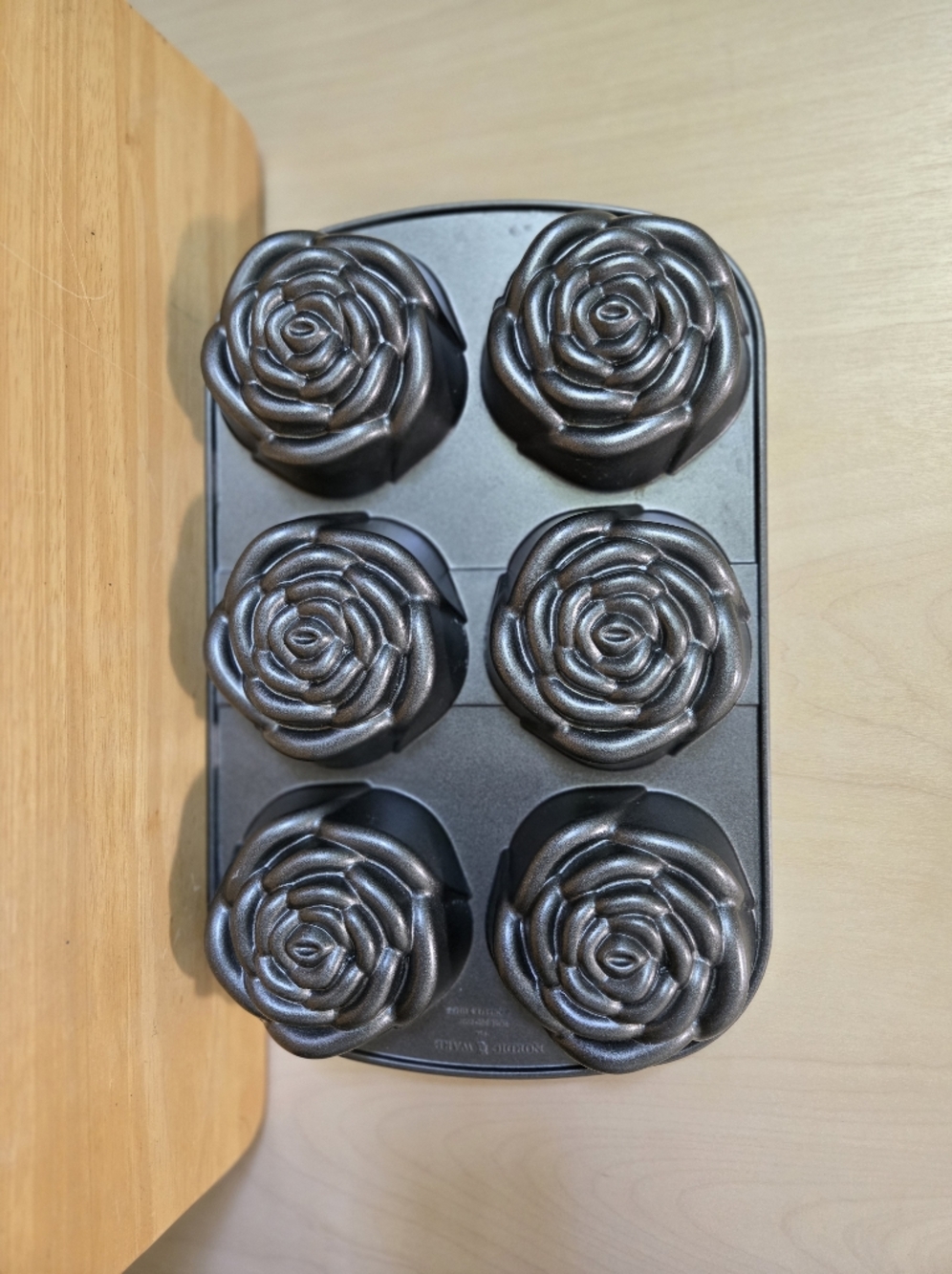 Nordic Ware Rose-Shaped 6-Cup Nonstick Muffin Pan - Metallic Gray
